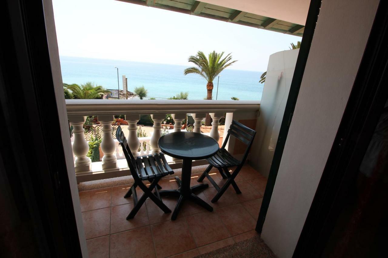 Del Prado Aparthotel Riva Ligure Exterior photo
