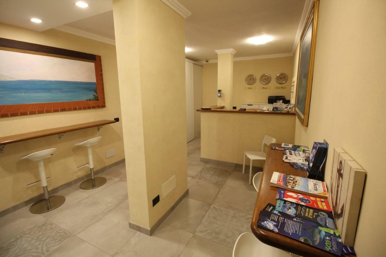 Del Prado Aparthotel Riva Ligure Exterior photo